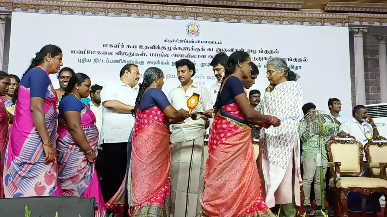 Hon’ble Minister Of Youth Welfare And Sports Development Inaugurates New-Year and Pongal Sale Exhibition at Anna Theresa Women’s Complex, Chennai